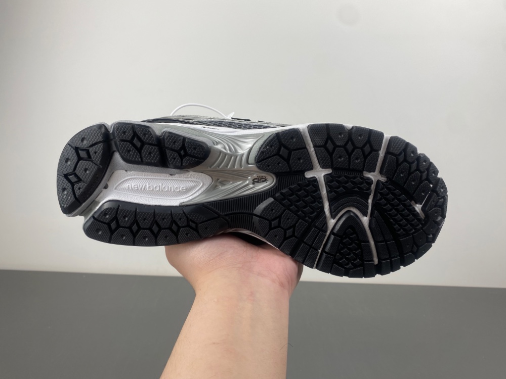 New Balance 1906  M1906RCG