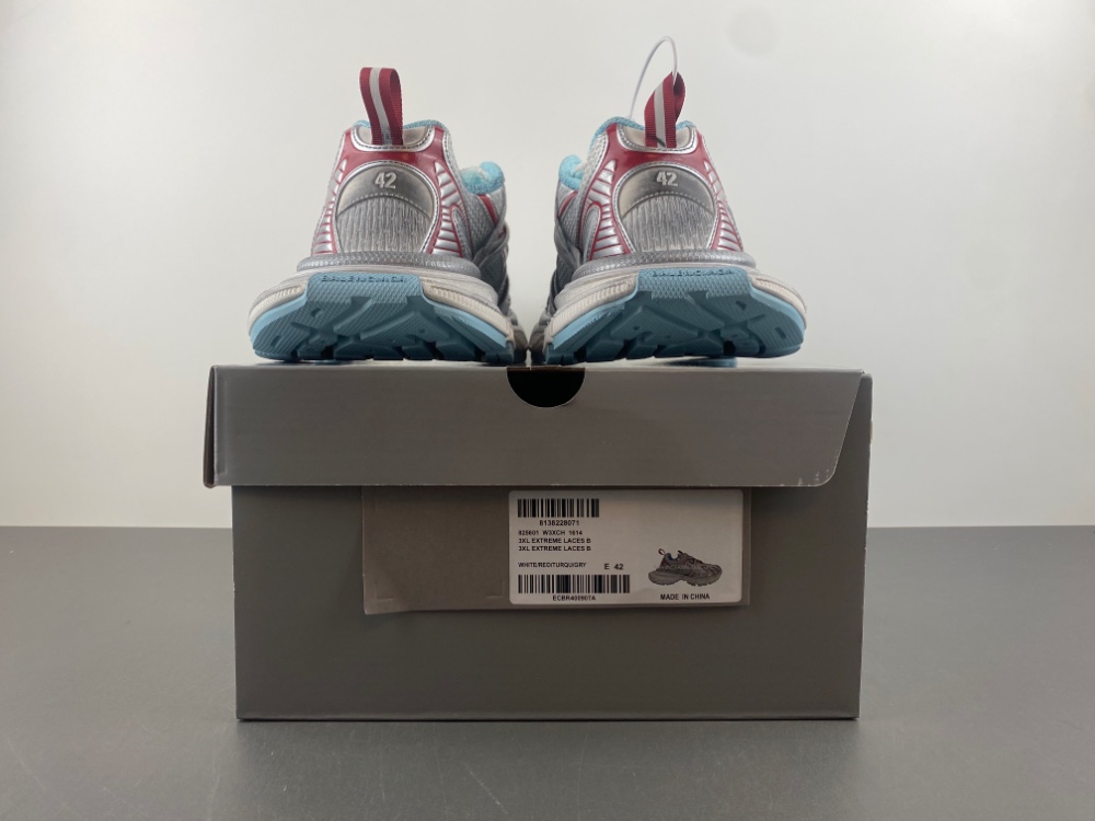 IAGA -PHANTOM SNEAKER 825601 W3XCH 1614