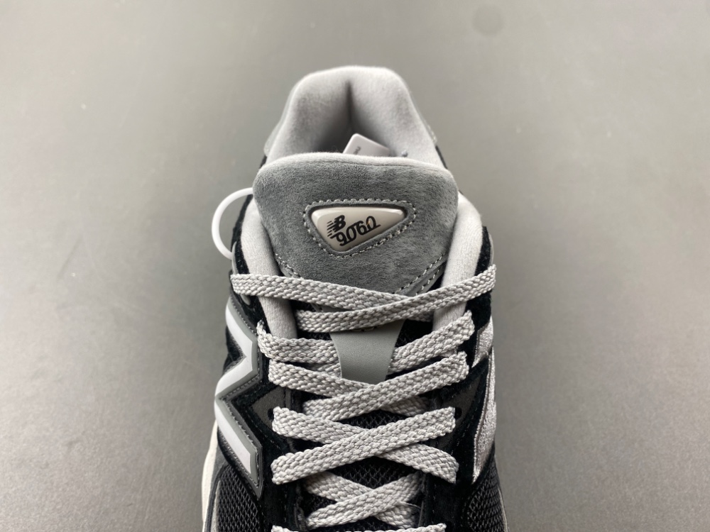 New Balance U9060ZGA 