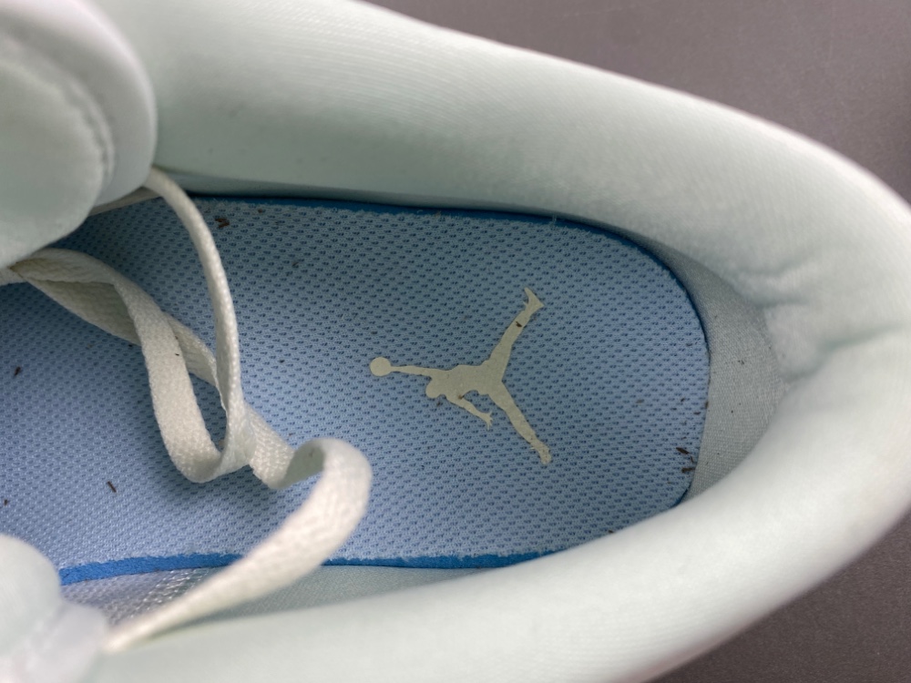 Air Jordan 1 Low  DC0774-134