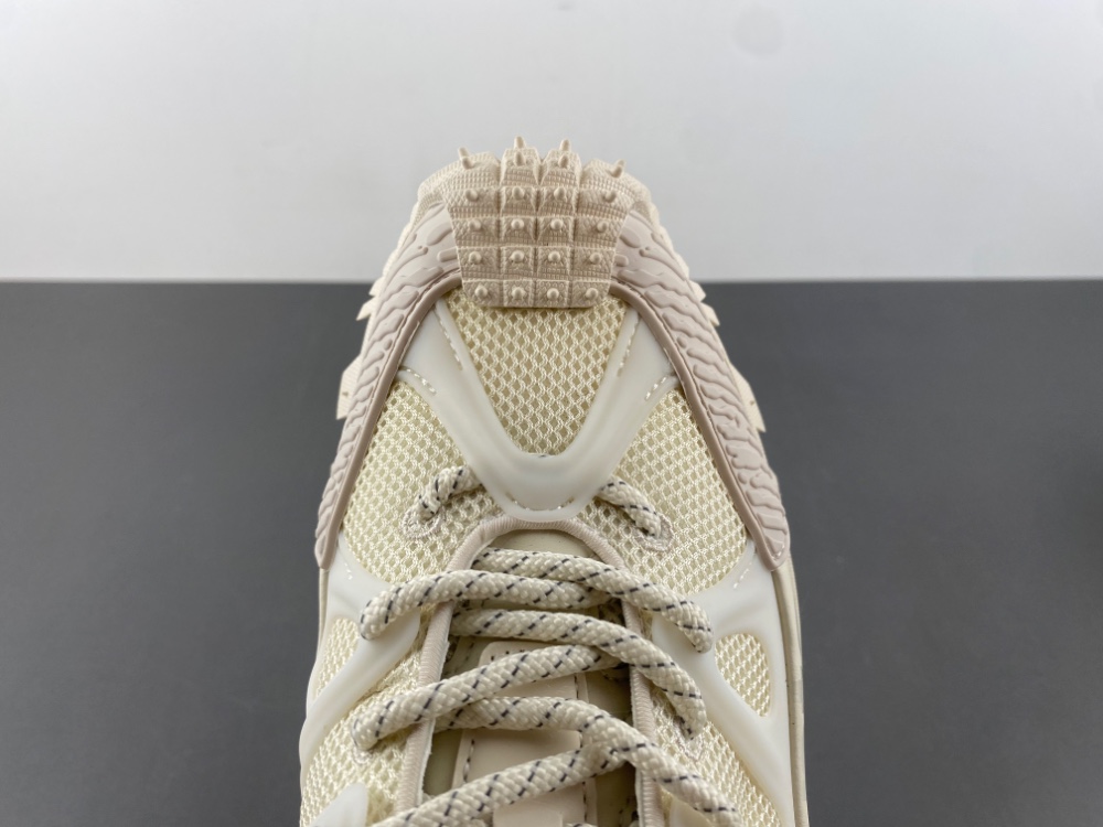 Moncler   Trail Grip GTX”