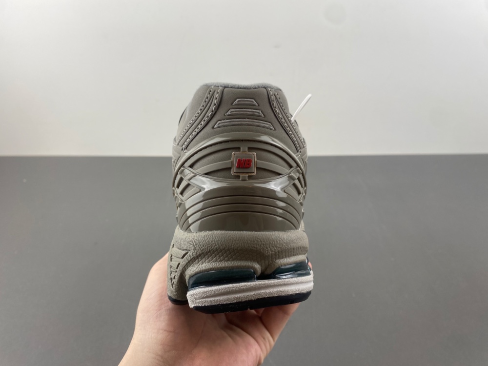 New Balance 1906  M1906RB