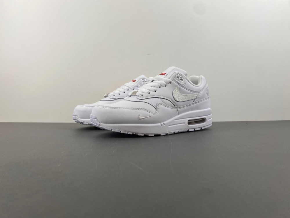 Supreme x Nike Air Max 1 