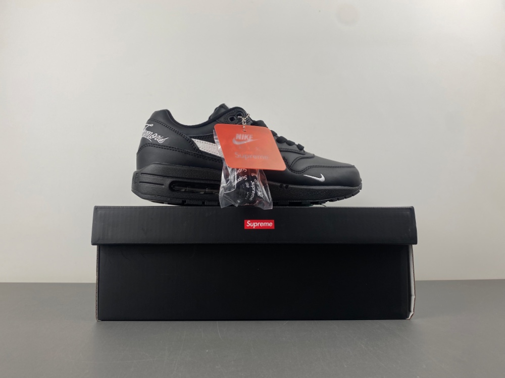 Supreme x Air Max 1 