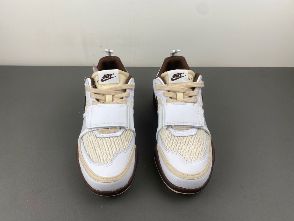 Travis Scott x Nike Zoom Field Jaxx 
