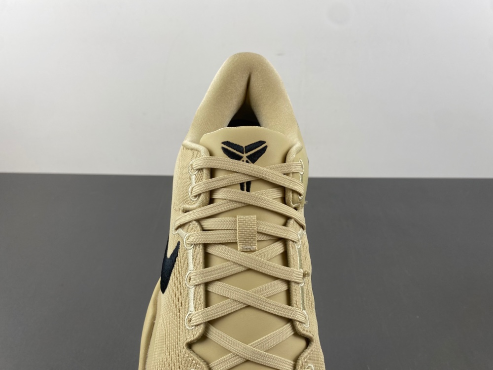 Nike Kobe 8 Protro “Champagne Gold” HM6469-701