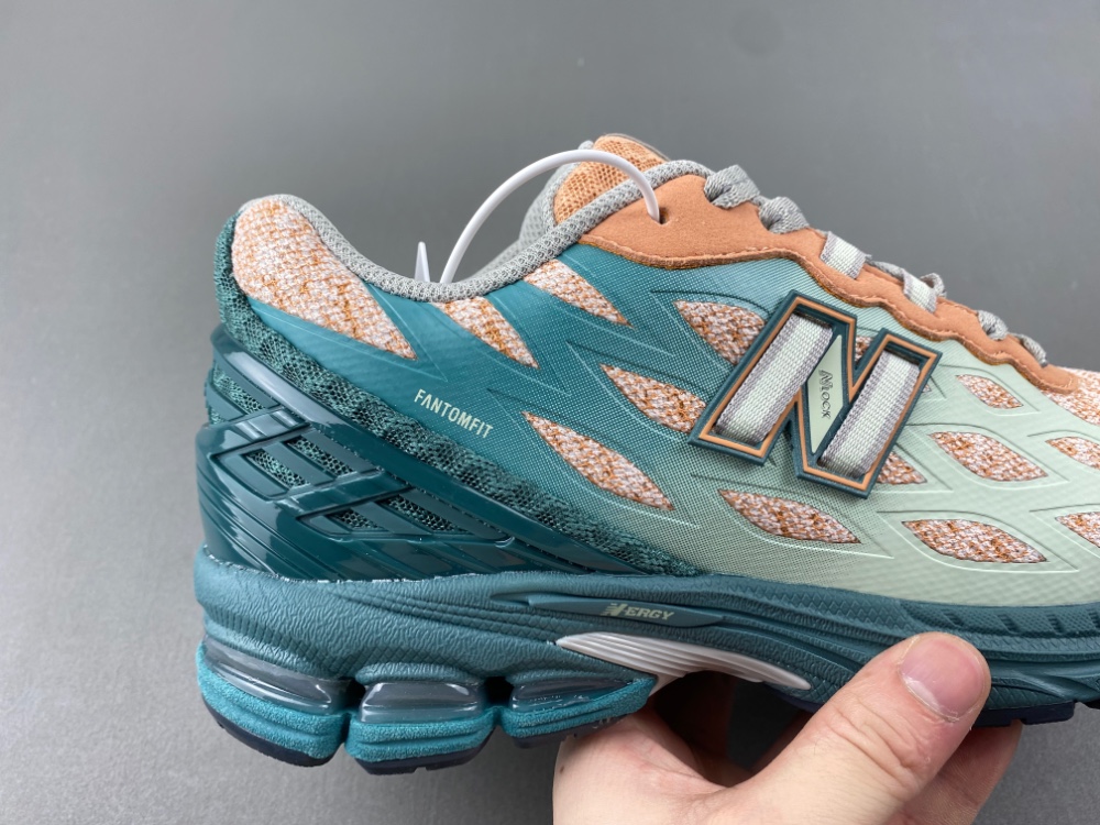 New Balance 1906  U1906WFB
