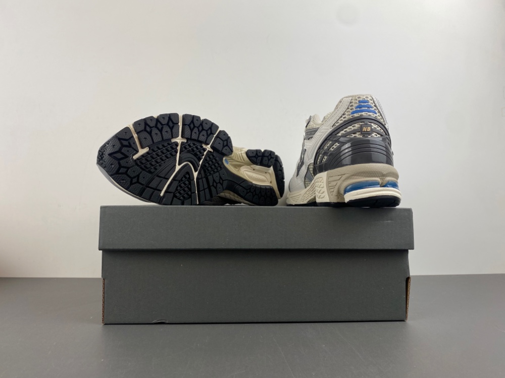 New Balance 1906 “Inkwell  U1906