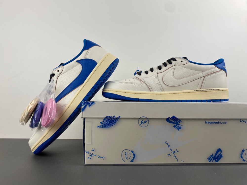 Travis Scott x Fragment x Air Jordan 1 Low OG  DM7866-104