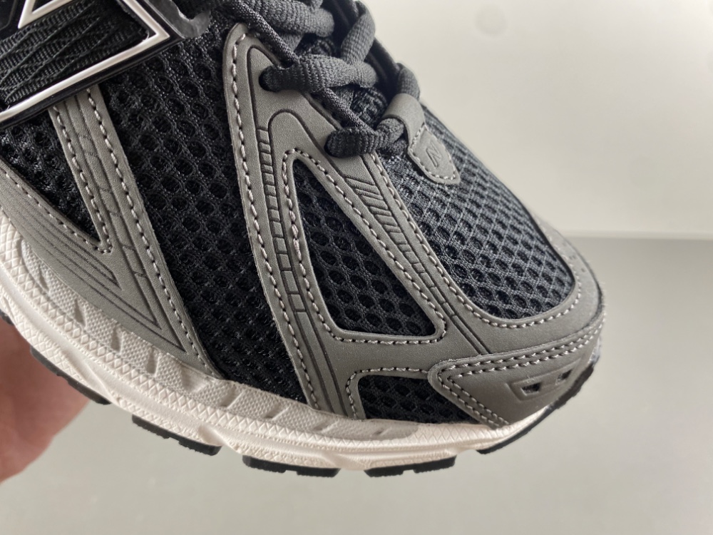 New Balance 1906A “Inkwell  U1906RCB