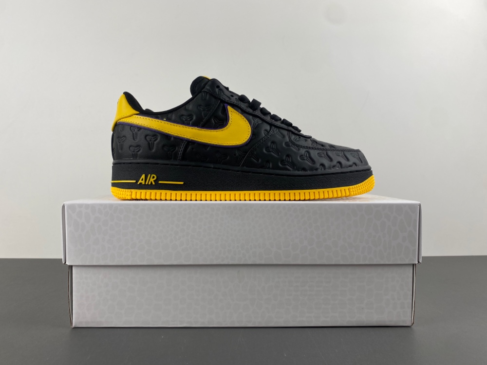Kobe x Nike Air Force 1 Low  Kobe x AF1 HV5122-001