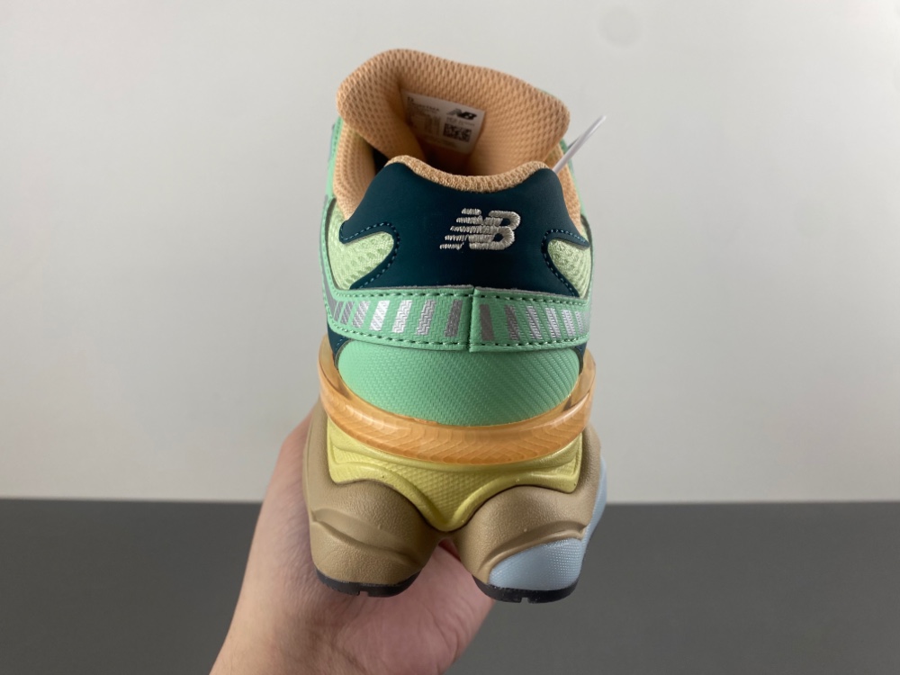 New Balance 9060 