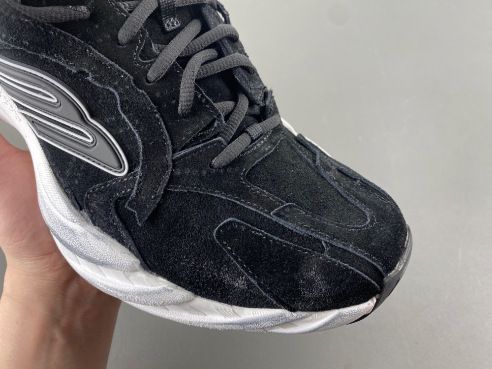 Balenciaga16 MONDAY  825418 WMNSS 1000