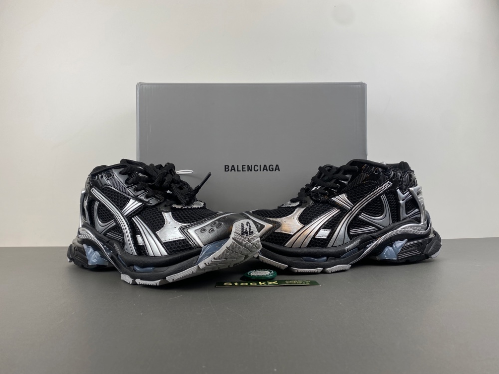 Balenciaga Runner  772774 W3RNY 0322