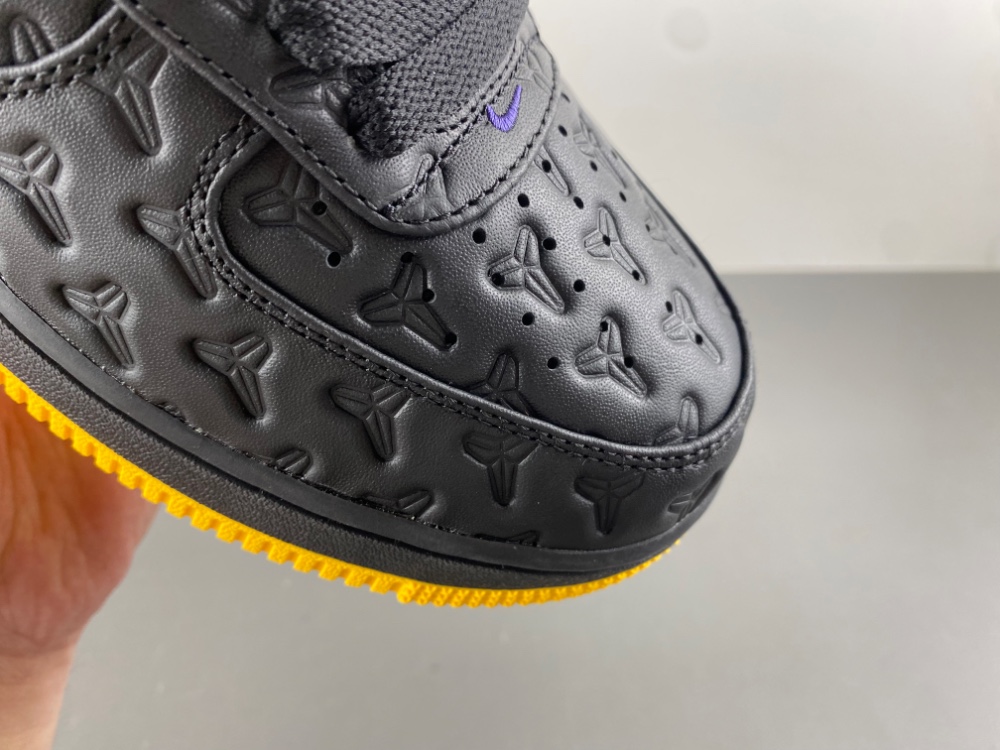 Kobe x Nike Air Force 1 Low  Kobe x AF1 HV5122-001