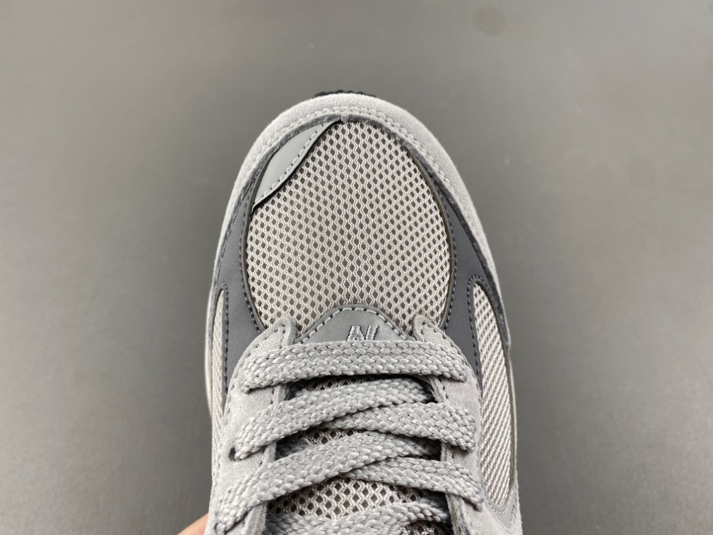 new balance NB 2002  ML2002R0