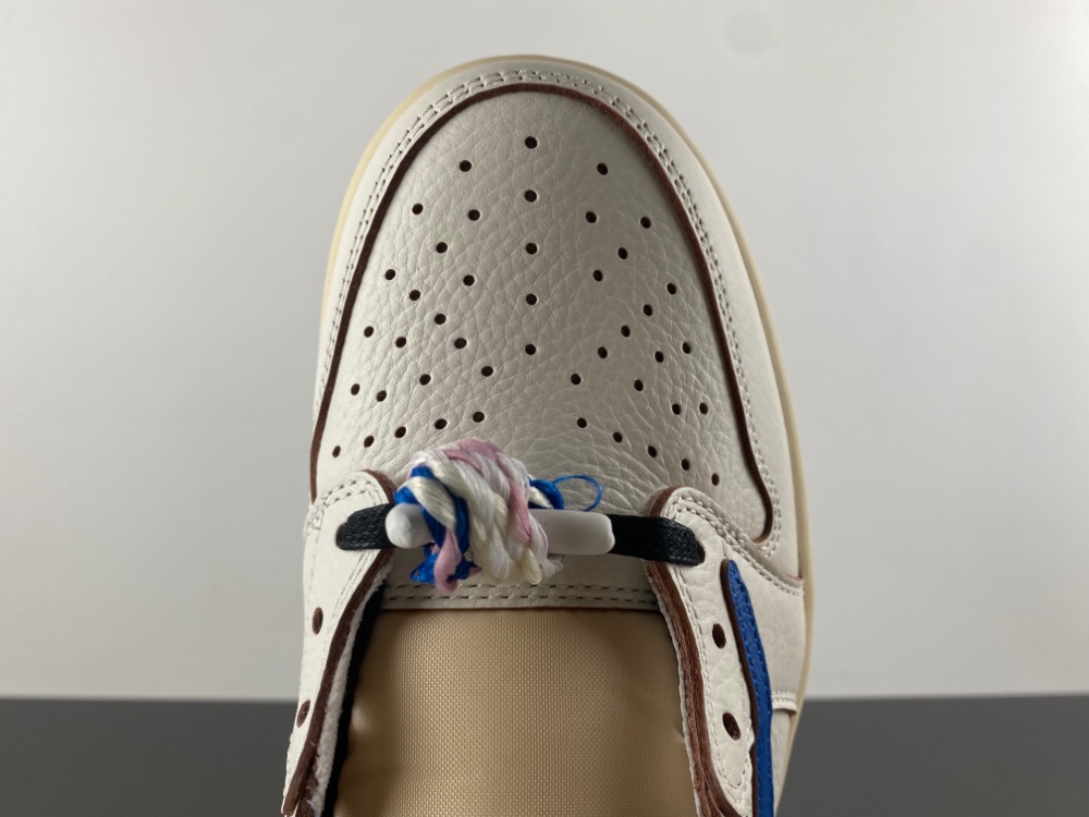 Travis Scott x Fragment x Air Jordan 1 Low OG 2.0 DM7866-104