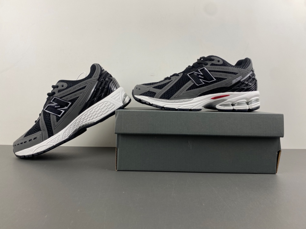New Balance 1906A “Inkwell  U1906RCB