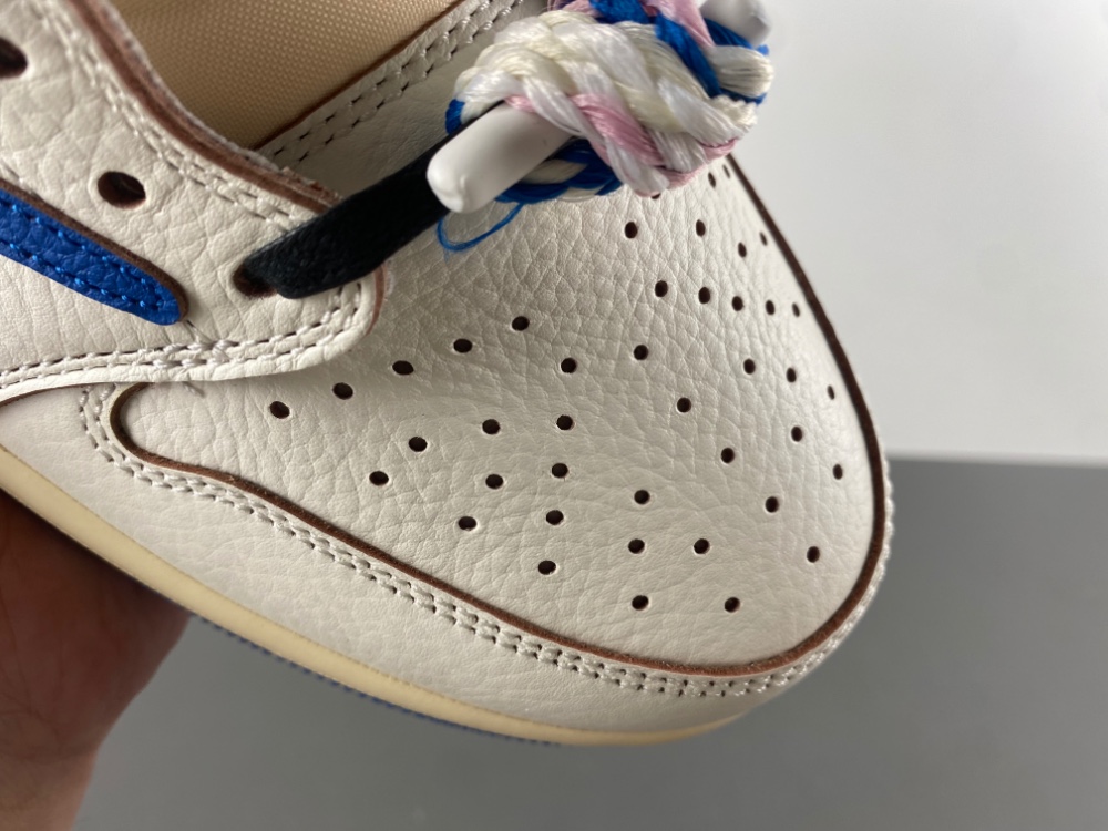 Travis Scott x Fragment x Air Jordan 1 Low OG 2.0 DM7866-104