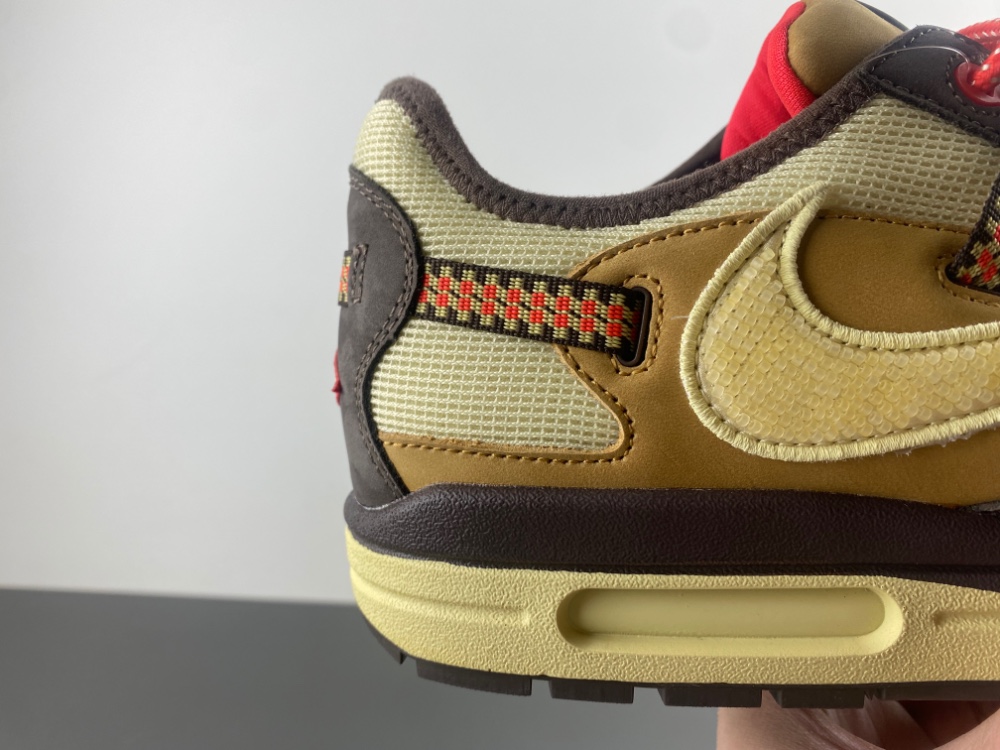 Nike Max1 ts  Travis Scott x MAX1  do9392-200
