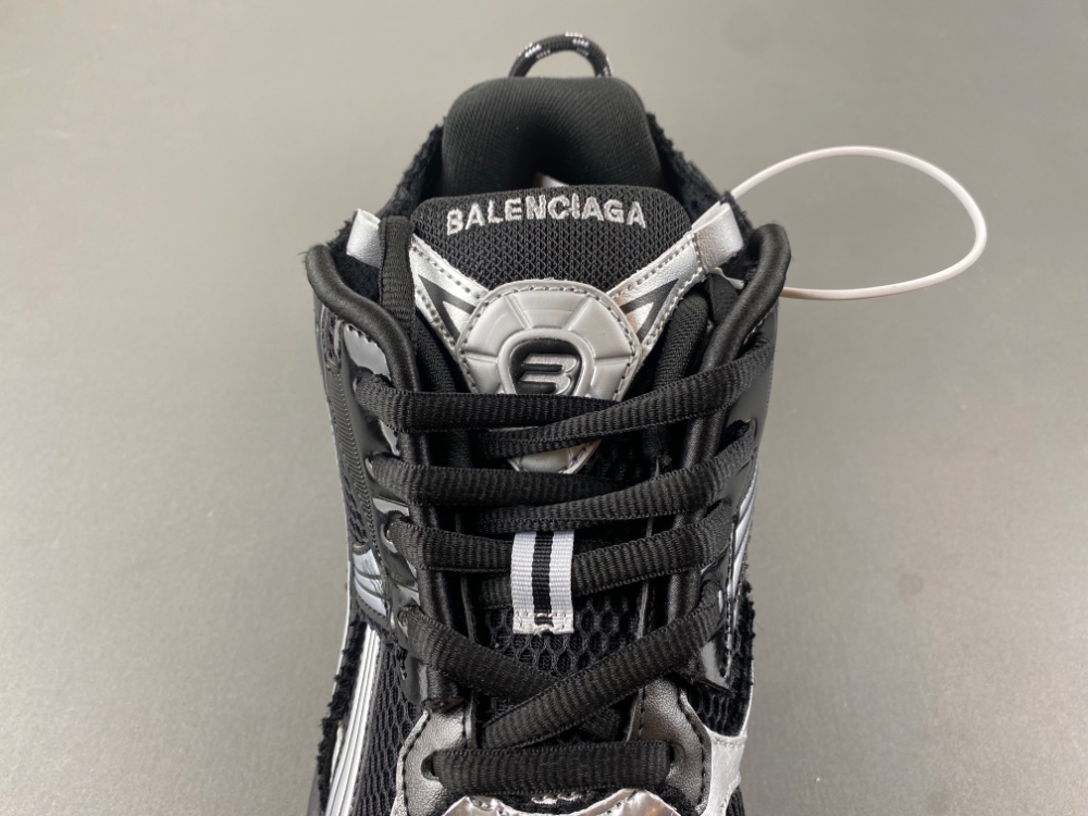 Balenciaga Runner  772774 W3RNY 0322