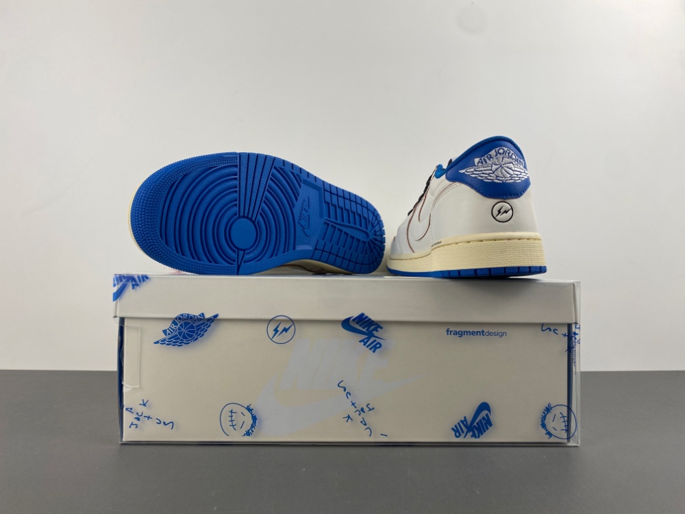 Travis Scott x Fragment x Air Jordan 1 Low OG  DM7866-104