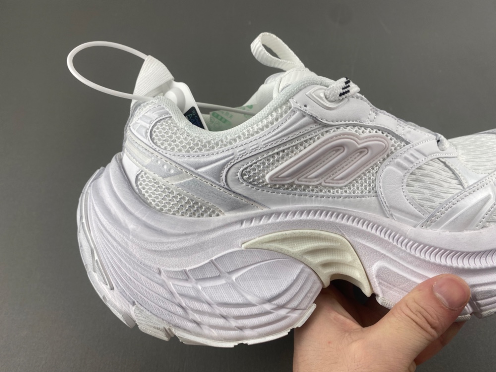 Balenciaga 911 815859 W2MV2 9000