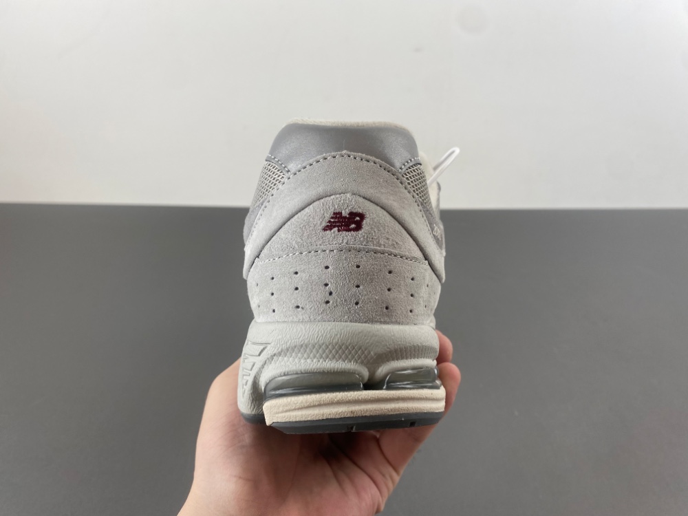 new balance NB 2002 U2002REE