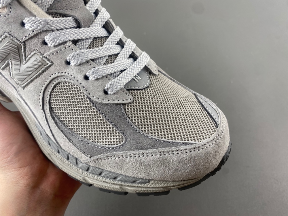 new balance NB 2002 U2002REE