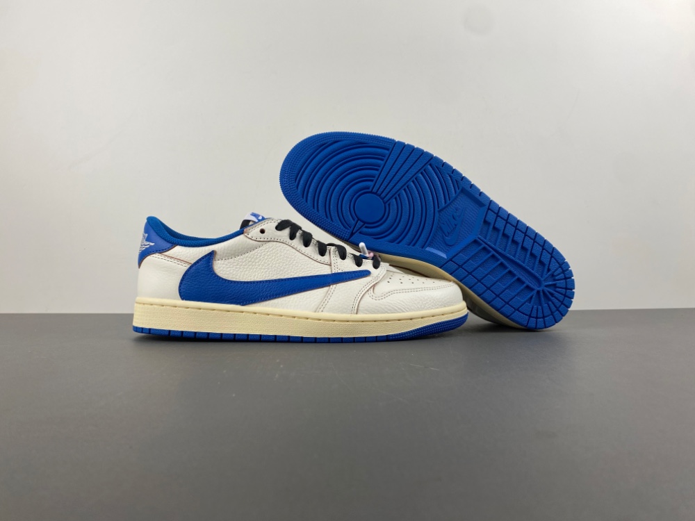 Travis Scott x Fragment x Air Jordan 1 Low OG  DM7866-104