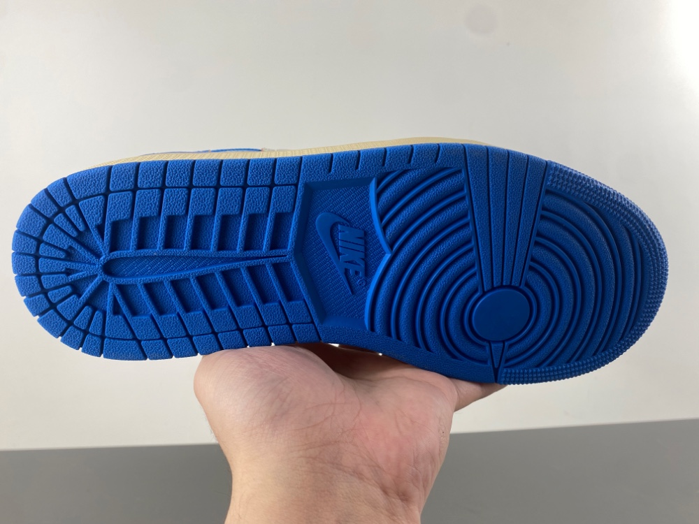 Travis Scott x Fragment x Air Jordan 1 Low OG 2.0 DM7866-104