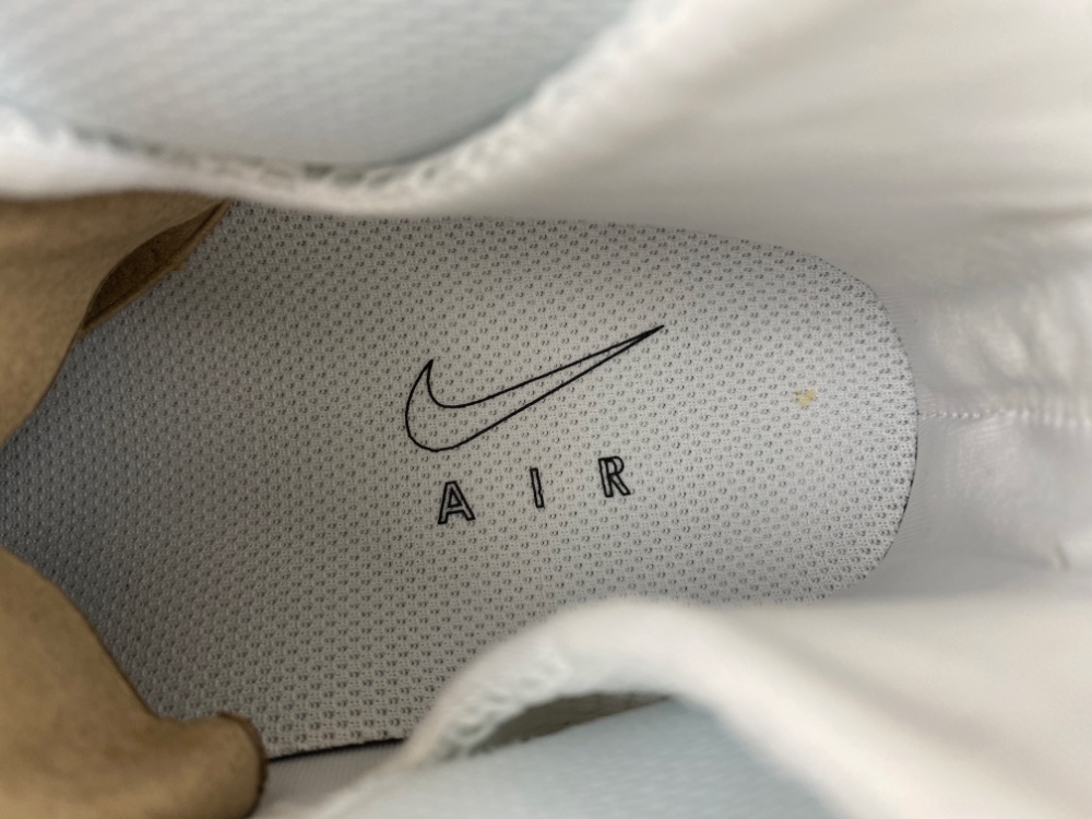 Nike Air Foamposite One “Triple White” HJ5195-100