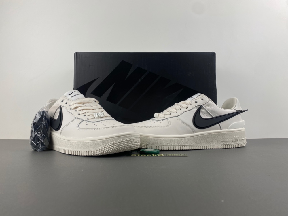 AMBUSH x Nike Air Force 1 Low  DV3464-002