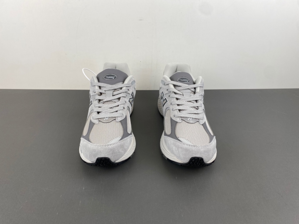 new balance NB 2002  ML2002R0