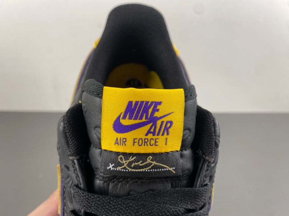 Kobe x Nike Air Force 1 Low  Kobe x AF1 HV5122-001