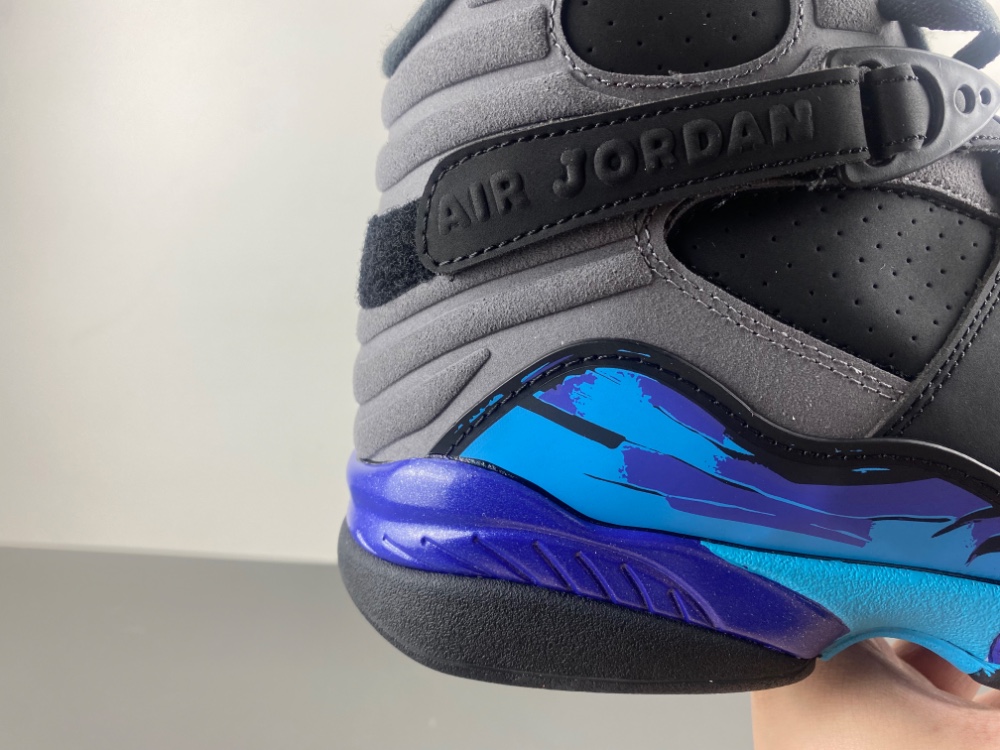 Air Jordan 8 “Aqua”  2025 305381-006