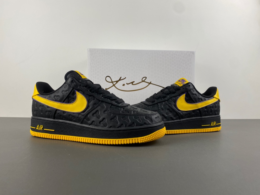 Kobe x Nike Air Force 1 Low  Kobe x AF1 HV5122-001