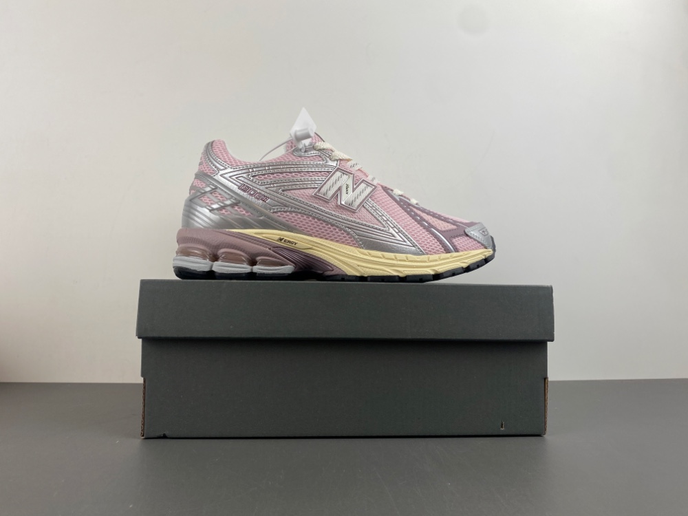 New Balance 1906 “Inkwell  U1906