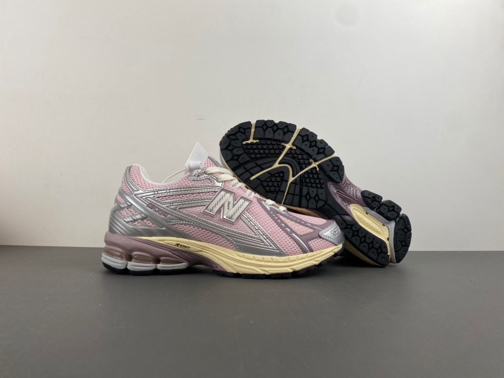 New Balance 1906 “Inkwell  U1906
