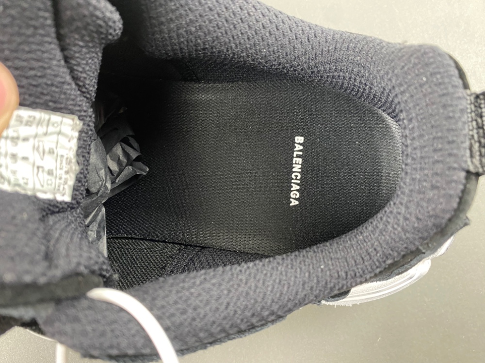 Balenciaga16 MONDAY  825418 WMNSS 1000