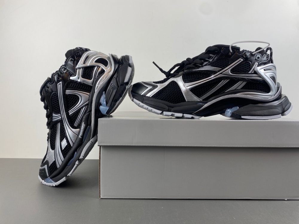 Balenciaga Runner  772774 W3RNY 0322