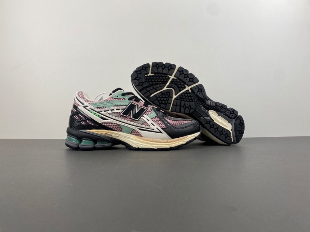 New Balance 1906 “Inkwell  U1906