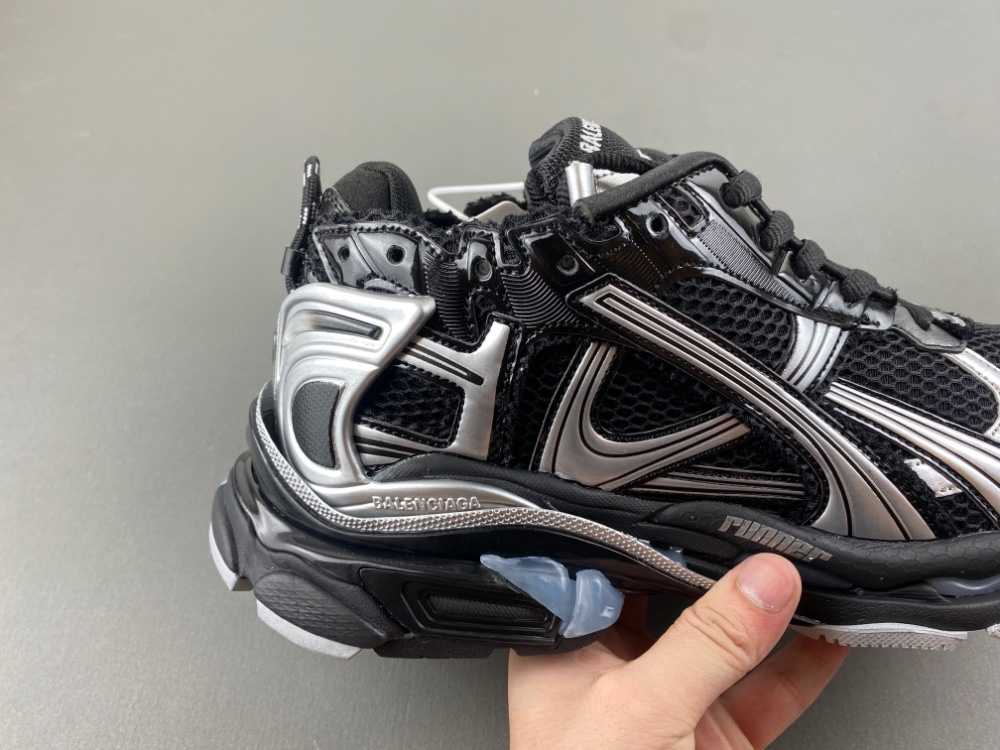 Balenciaga Runner  772774 W3RNY 0322