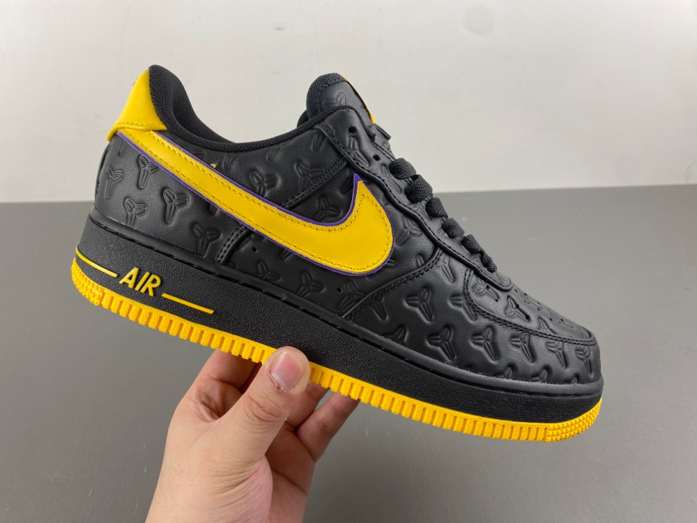 Kobe x Nike Air Force 1 Low  Kobe x AF1 HV5122-001