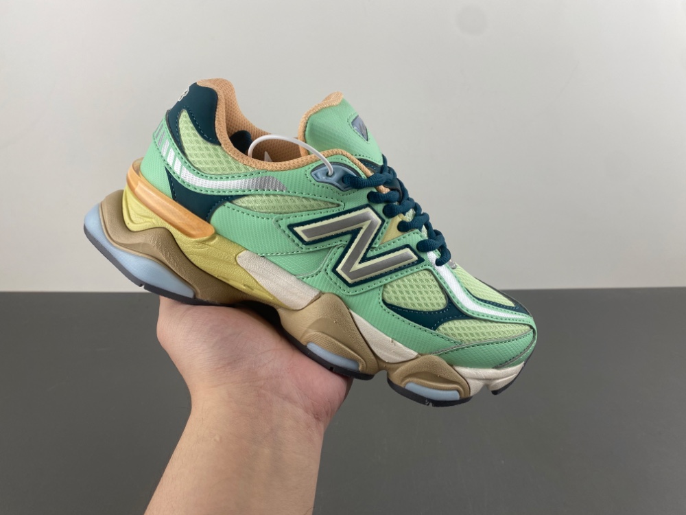 New Balance 9060 