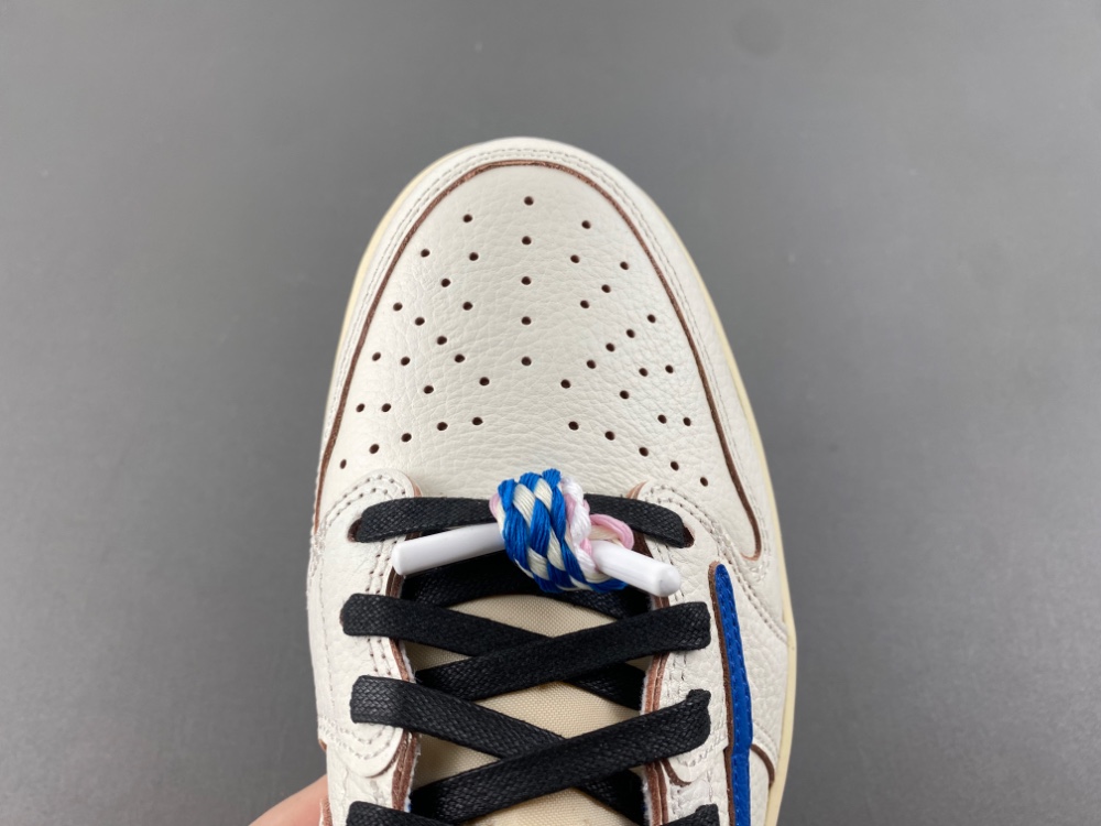 Travis Scott x Fragment x Air Jordan 1 Low OG  DM7866-104