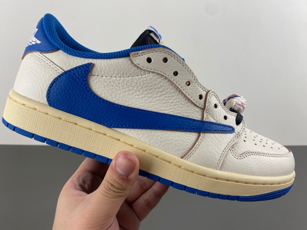 Travis Scott x Fragment x Air Jordan 1 Low OG 2.0 DM7866-104