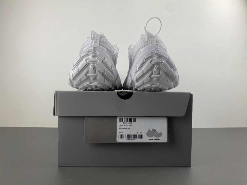 Balenciaga 911 815859 W2MV2 9000