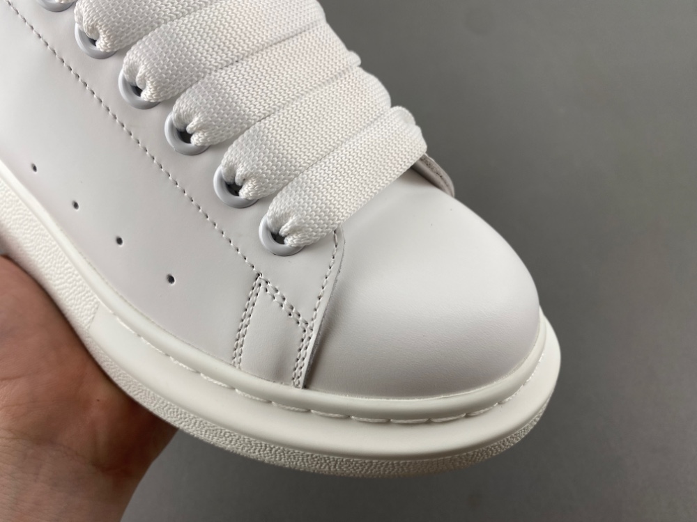 Alexander McQueen  553770 WHGP0 9000