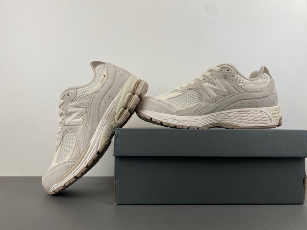new balance NB 2002  M2002RHX